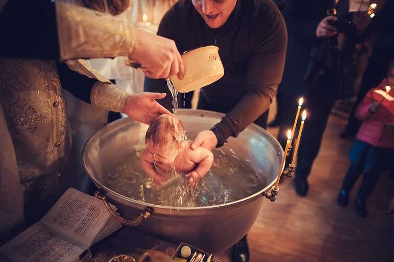 Когда нельзя крестить ребенка в 2021 году по мнению церкви