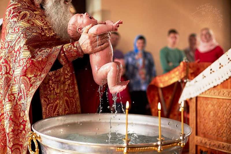 Нужно ли соблюдать пост крестным родителям перед крещением