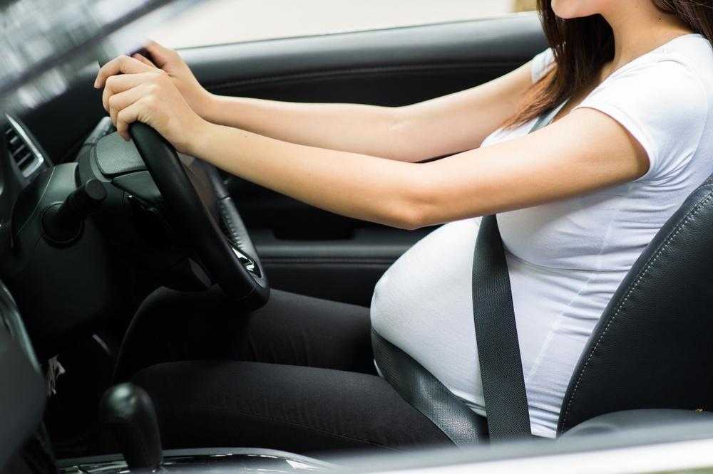 Беременная за рулём: правила безопасности и рекомендации