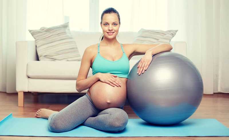 Занятия спортом во время беременности: за и против