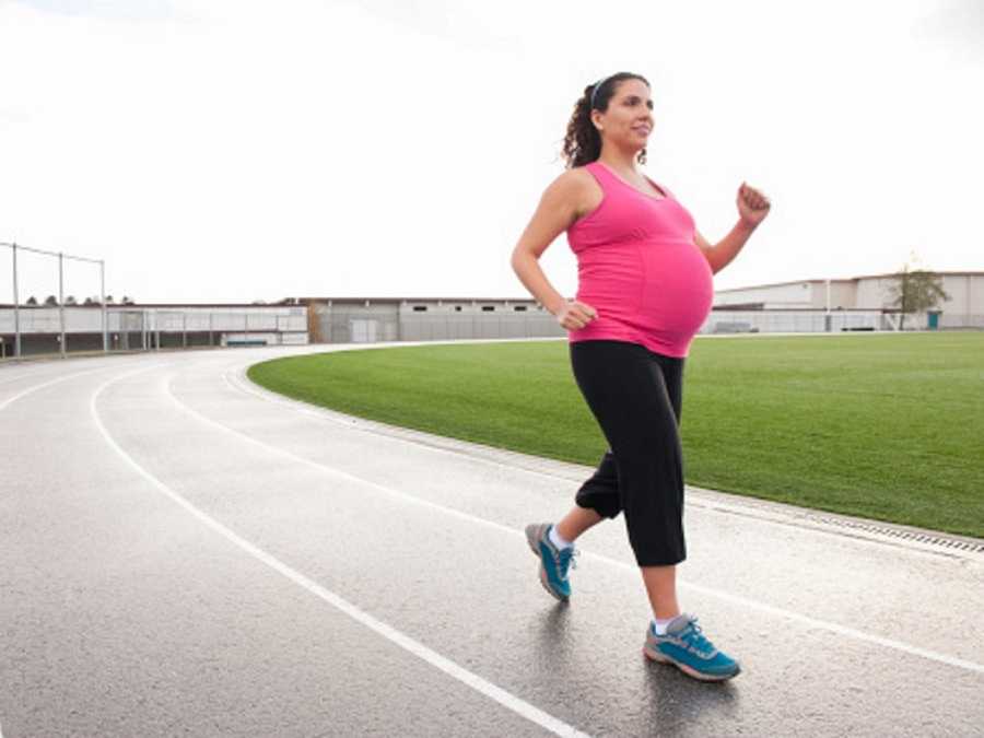 Бег во время беременности: можно ли беременным бегать на ранних сроках беременности - советы врачей - блог о беге go fit