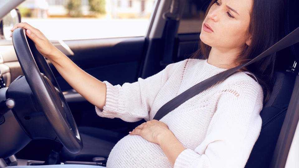 Правила поведения беременной во время езды за рулем - megamedportal